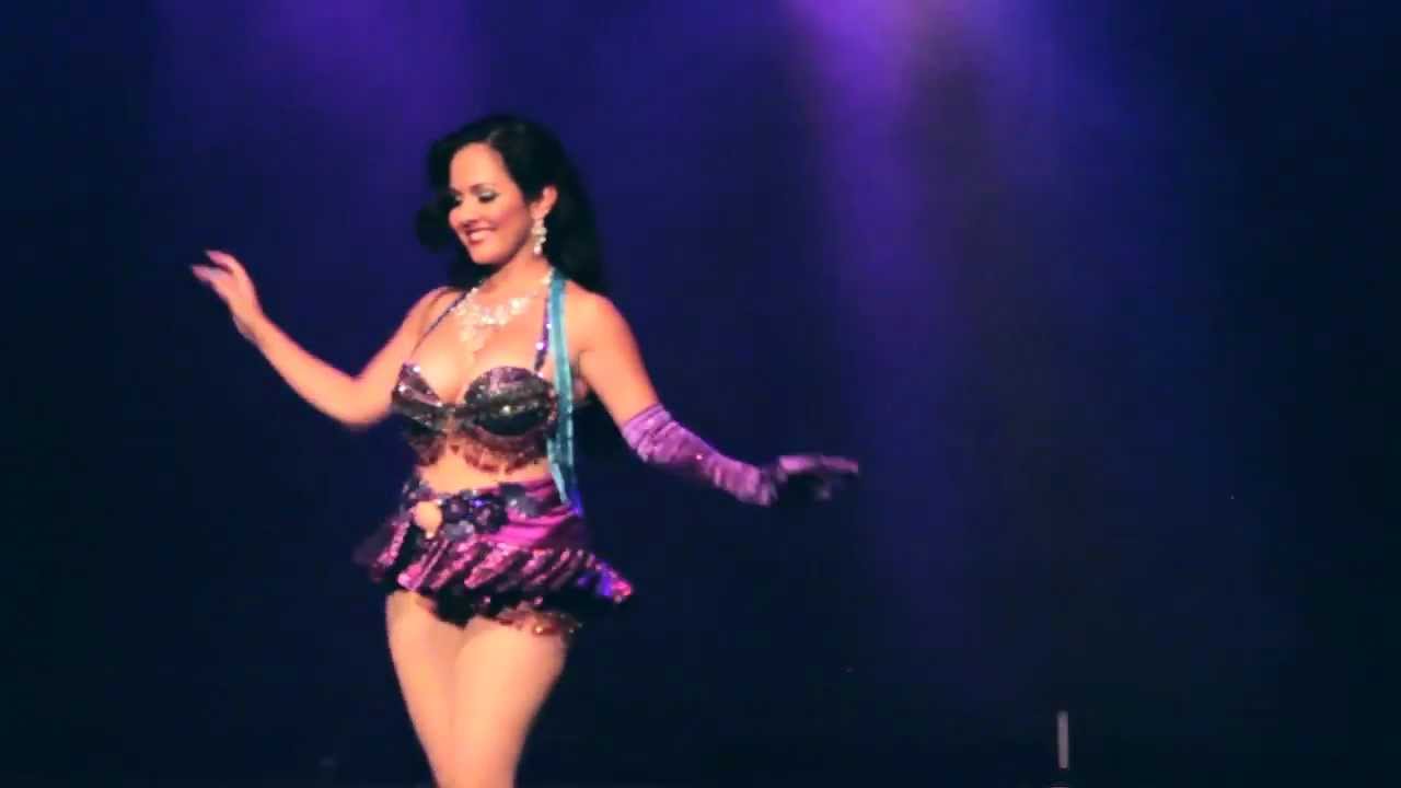 ABQ12 SA1S8 Ruby Chambagne - Caravan