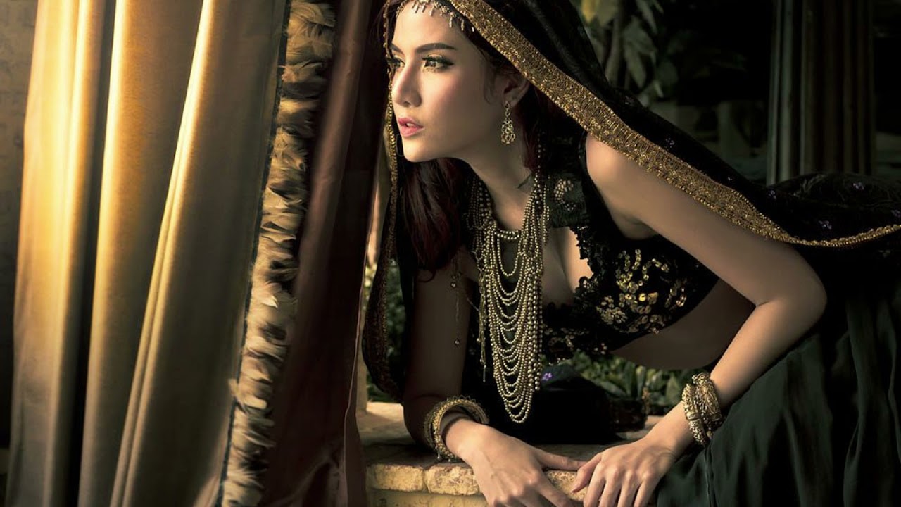 A Playlist That Will Make You Feel Like an Arabian Princess