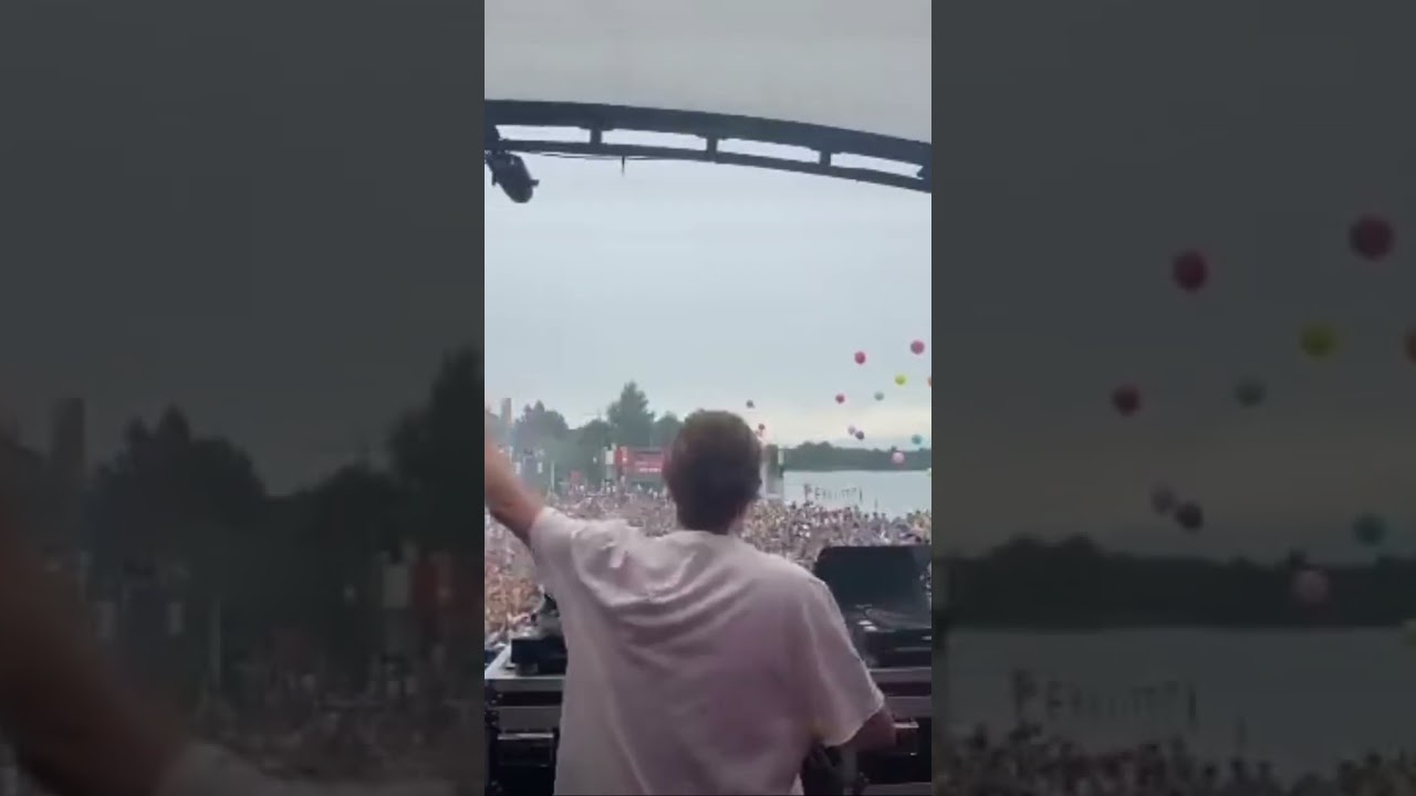 Watch #Micheldehey playing lets make love at the big festival in Amsterdam!Vocals of #ronlouissmith2nd on YouTube Watch #Micheldehey playing lets make love at the big festival in Amsterdam!Vocals of #ronlouissmith2nd on YouTube