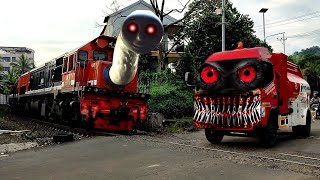 WOW LIHAT !! Ada Kereta Kepalanya Unta Ngamuk Teman Teman..😂😂😂