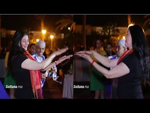 النجمة المصرية علا رامي ترقص على ايقاعات ڭناوة