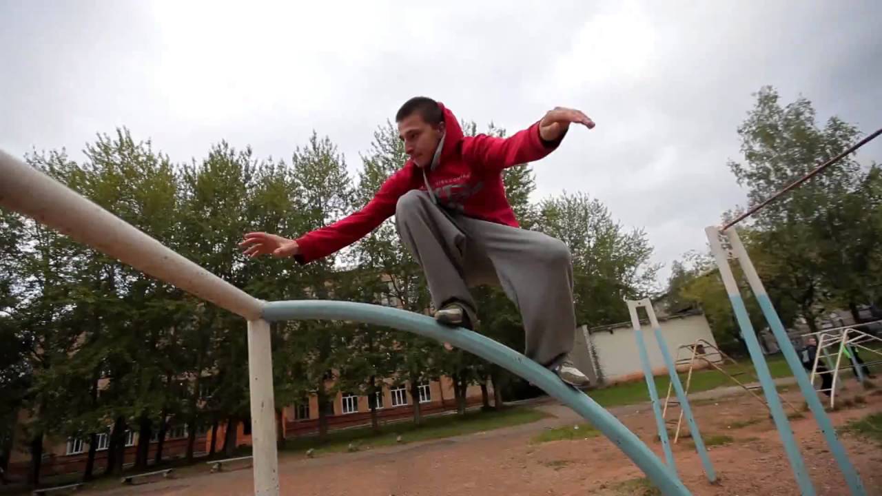 Parkour Stunts at the Park - YouTube