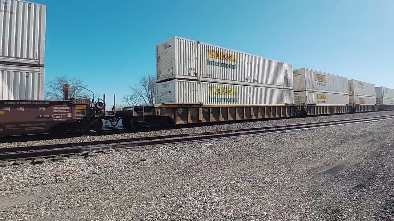 Railfan's Marceline Subdivision BNSF #3978 Lead Q - NYCLAC Double Stack 🚂 Bucklin MO 