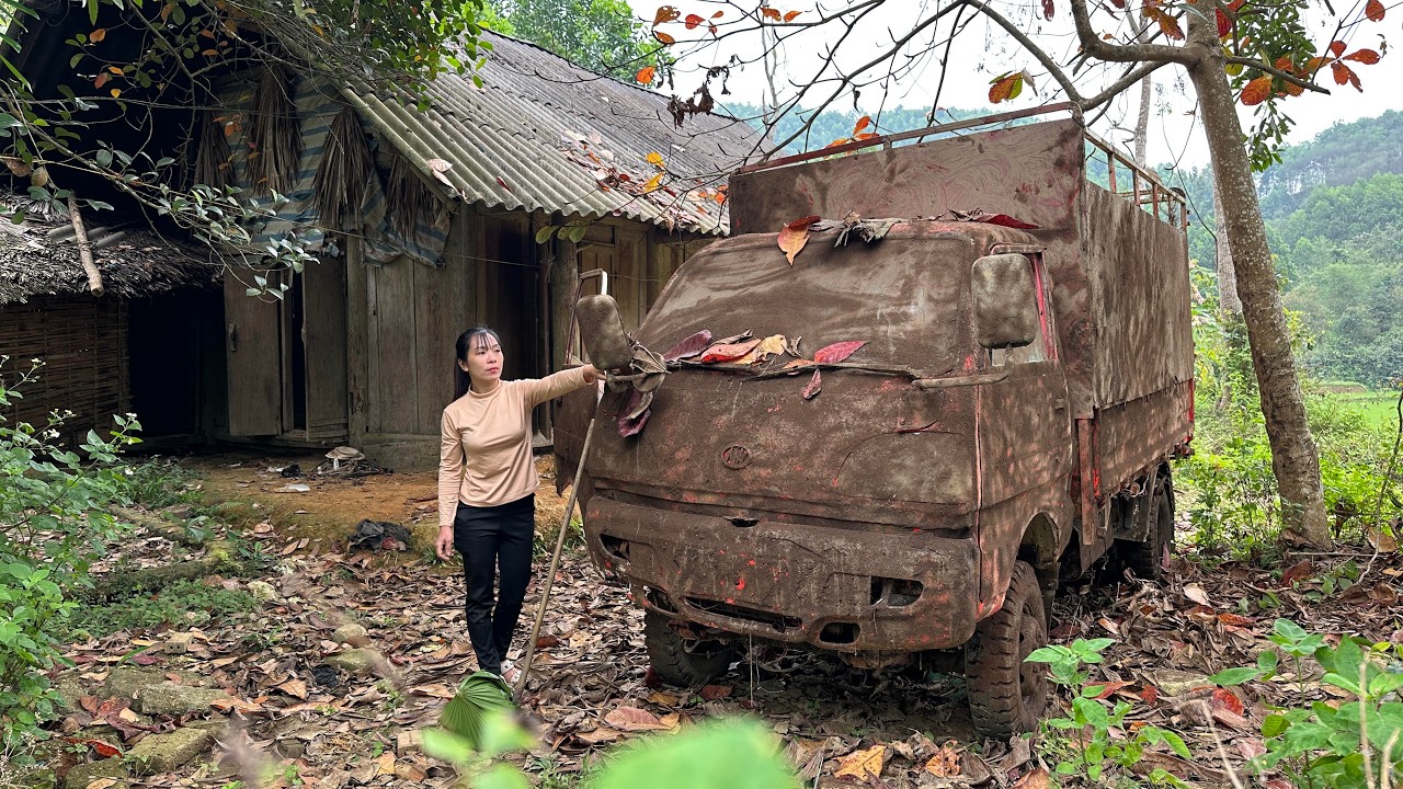 Genius Girl Starts Up Abandoned Truck After Decades - Restores Axle and Drivetrain