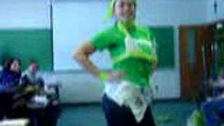 Loras College BUS346 Advertising - Project Runway 2008
