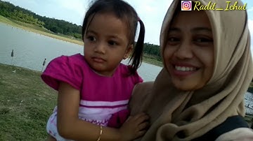 Anak Kecil Naik perahu || Wisata Waduk Nglangon di Grobogan Jawa Tengah