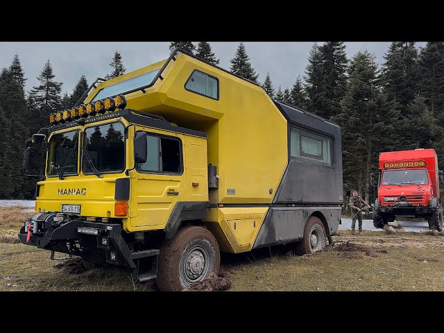 12 TONS OF CARAVAN BURIED IN MUD class=