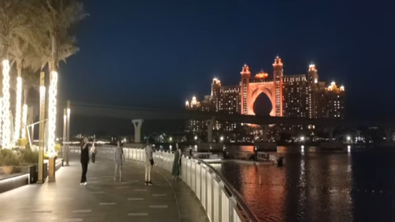 Waking Up In Paradise: A Night At The Palm Jumeirah Dubai