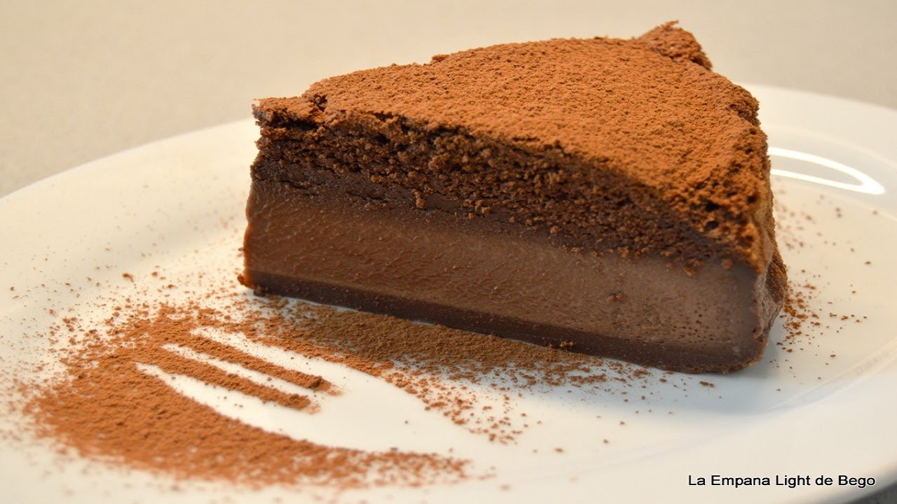 Receta fácil de Tarta Mágica de Chocolate. Pastel Inteligente fácil y rápido.