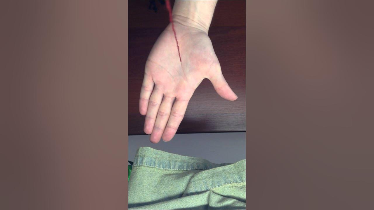 Гадание на иголке на пол. Гадание на руке с кольцом и ниткой детей. гадание по игле на руках. гадание на иголке с ниткой на пол ребенка. гадание на игле с ниткой на детей.