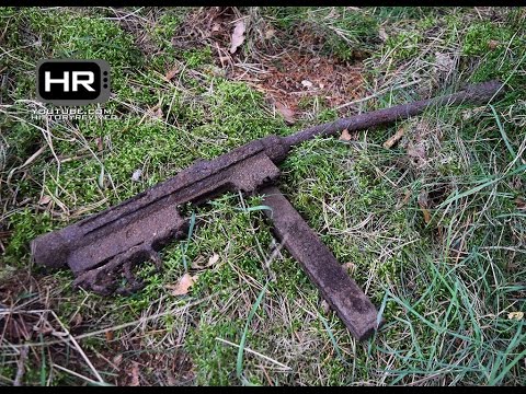 Metal Detecting WW2 Battlefields - Submachine gun - WWII Relic Hunting