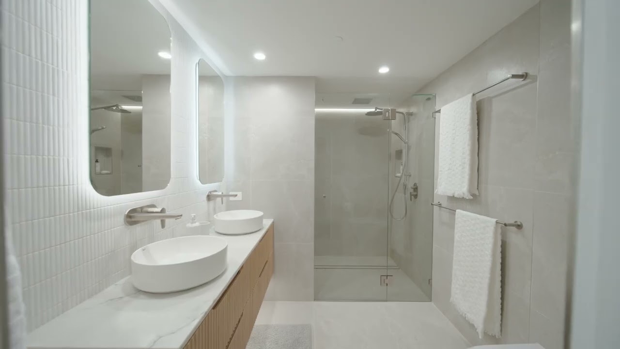 Apartment 1 'Silverpoint', 3510 Main Beach Pde, Main Beach, Gold Coast