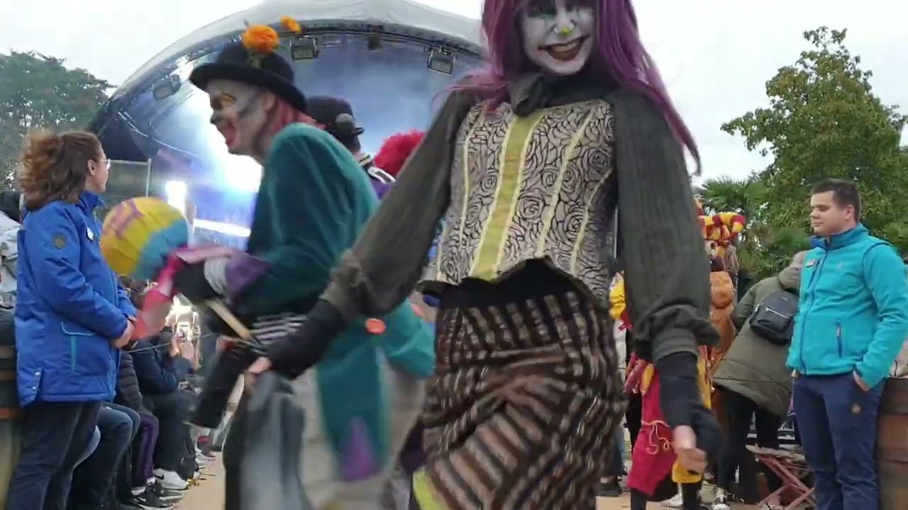 Toverland halloween parade 2023