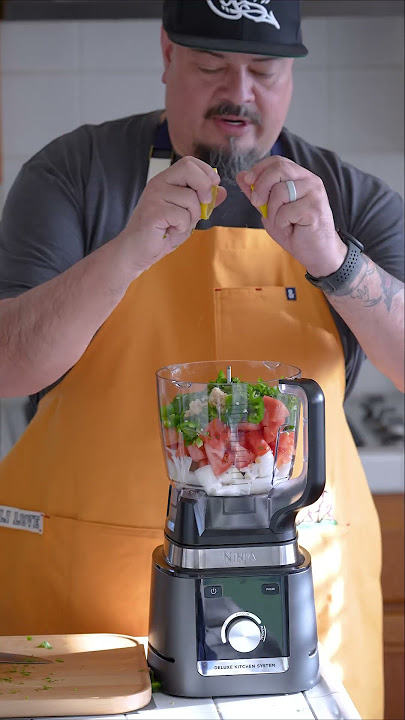 Making  salsa using the Ninja Food Processor  #salsa #mexicanfood #ninja