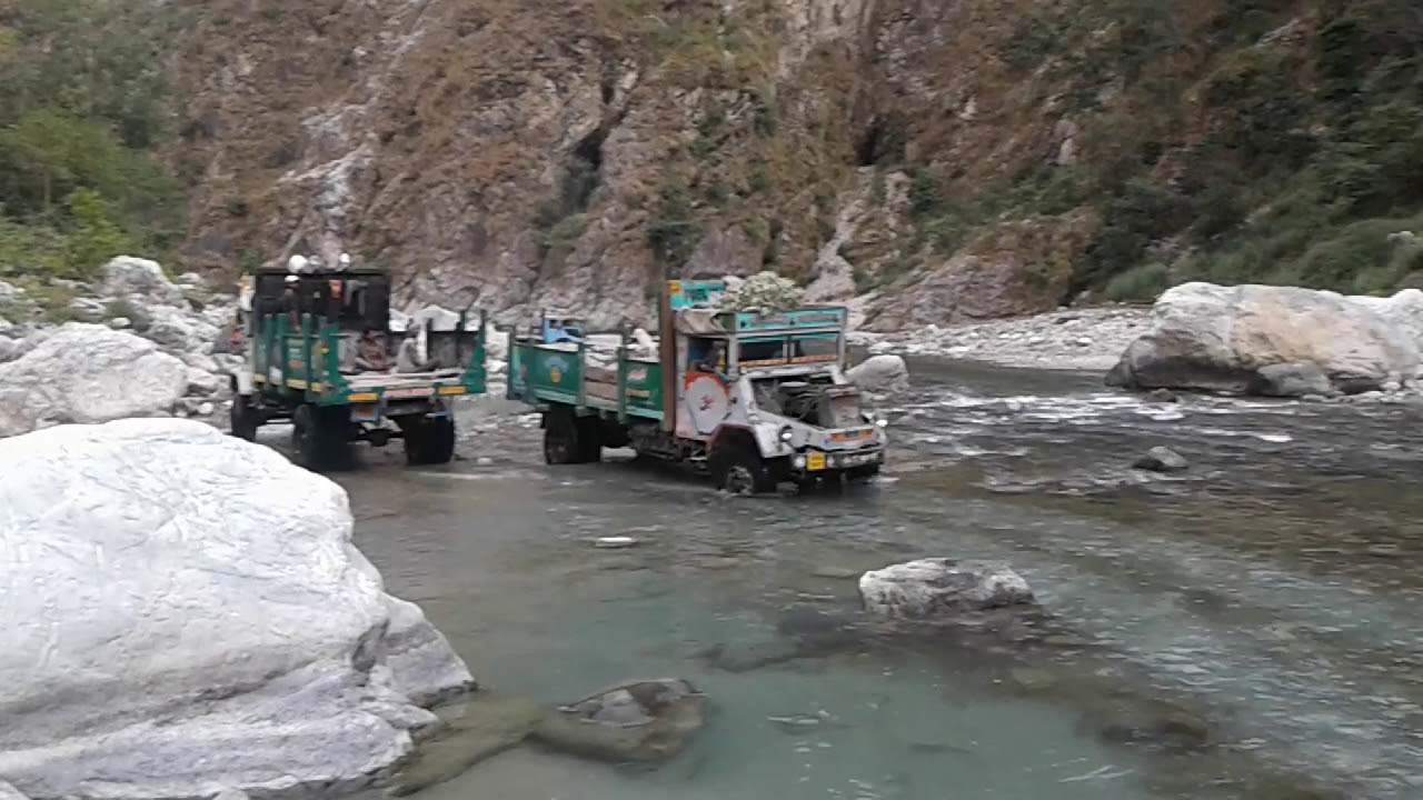 saktimaan  truck in chalthi  river( pth)