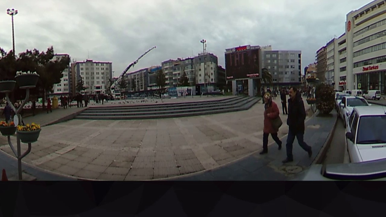 Medya Dünyası Dev Led Ekran Cumhuriyet Meydanı 360 derece
