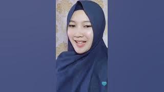 Indonesian Muslim girl live streaming on bigo live