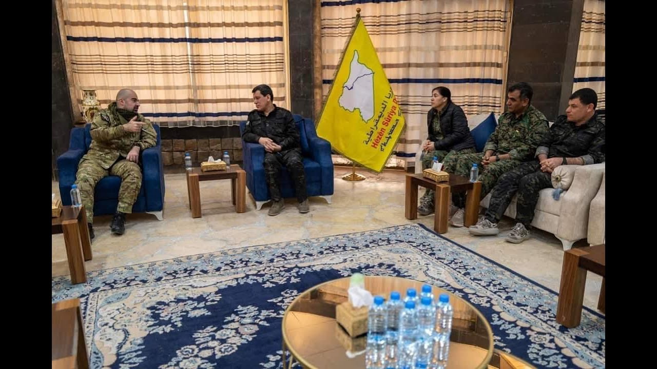 رئيس الاتحاد الوطني الكردستاني يلتقي مظلوم عبدي ماذا جرى بينهما؟؟ | سوريا اليوم