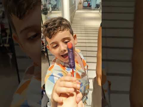 بابا ودينيز اتسابقو بالنزلة دينيز اكل إصبع بخوف