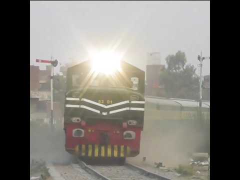 #viralshorts #viral #trainkahanipakistan #shortsfeed #railvlogger #pakistanrailways