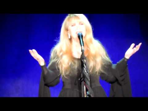 Stevie Nicks Fleetwood Mac Landslide Live at L.A. Forum