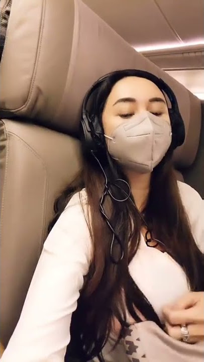 Aura kasih bening cantik mulus idola kaum adam