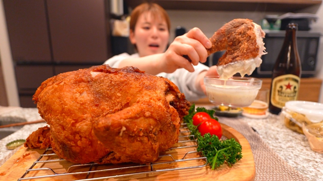 Хрустящая жареная курица целиком