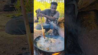 Leven in de jungle met de Hadzabe-stam 🔥 #africa