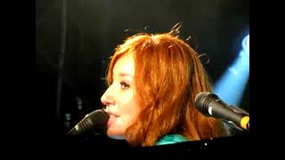 Tori Amos - Caught a Lite Sneeze, live in Luxembourg, 04-10-2011