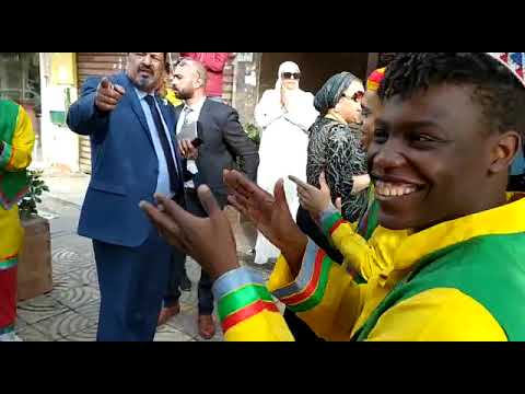 احنا وقعنا فى زفه جميله