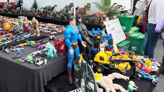 Swap meet day!!!#fleamarket #thrifting #sobreruedas #tianguis #swapmeet #shopping 
