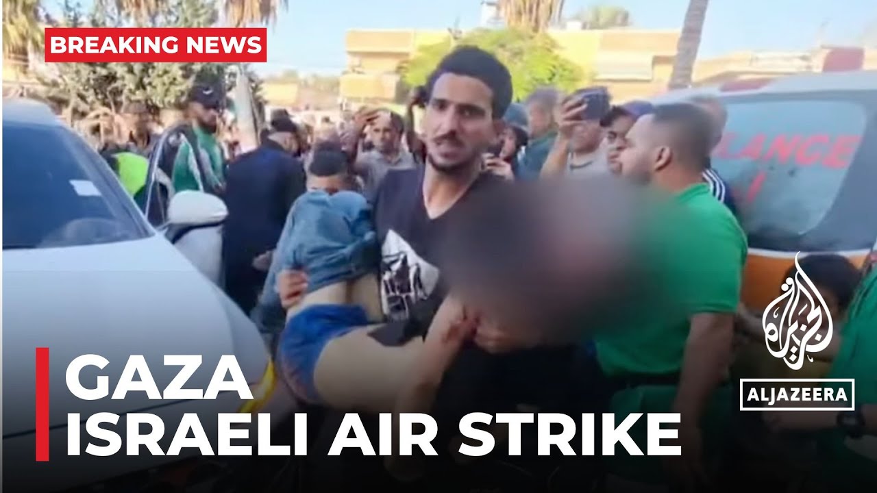 غارة جوية إسرائيلية على أحد الطرق الرئيسية المؤدية إلى جنوب غزة