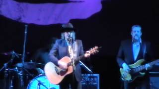 The Waterboys  : Low down in the broom