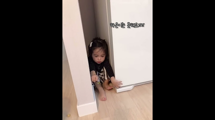 냉장고 틈에 꼈어요! 어떻게 나와요?? l 아기 웃긴 영상 #shorts