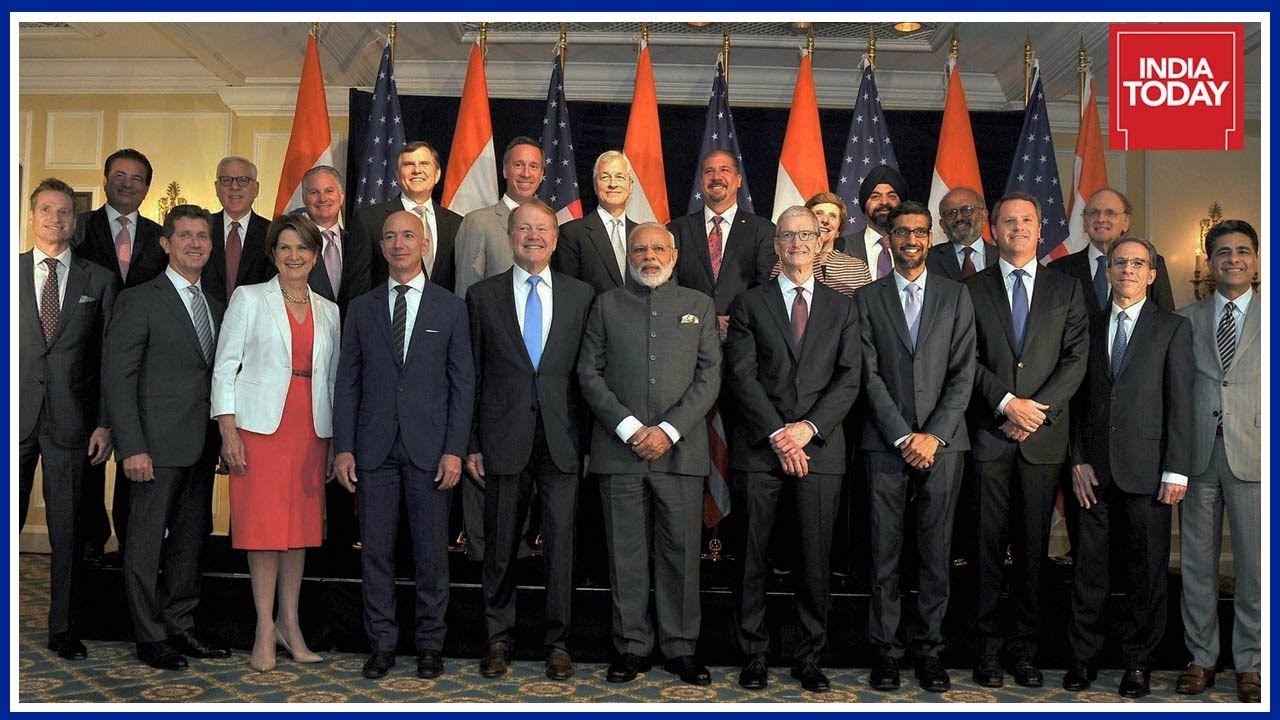 Hugs Vs Shakes : Decoding PM Modi's Bonhomie With World Leaders - YouTube