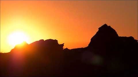 سورهتی الأعلى بهدهنگی شیخ ماهر المعيقلي بهتهفسیری کوردی