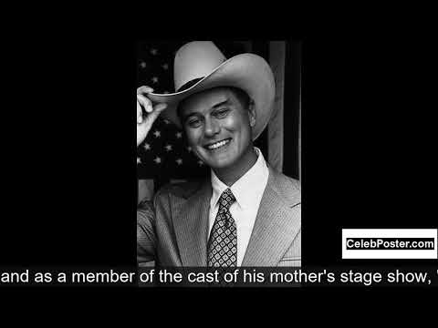 Video: Larry Hagman Net Worth: Wiki, Sposato, Famiglia, Matrimonio, Stipendio, Fratelli