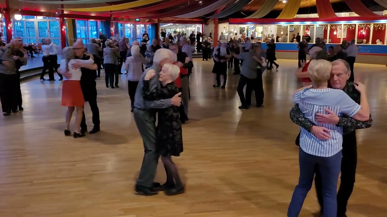 Matz rogers orkester i Brunnsparken Örebro 26/11-24