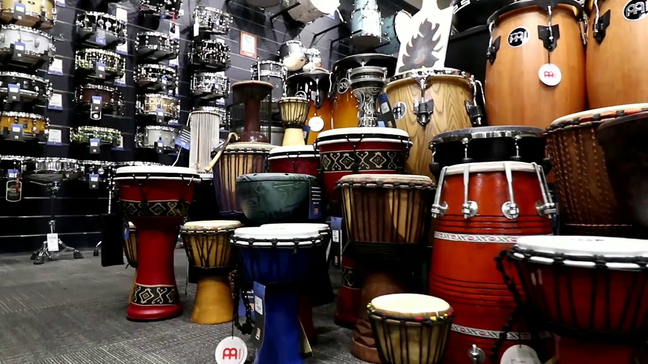 Long & McQuade Musical Instruments / 1845 Pembina Hwy, Winnipeg, MB R3T