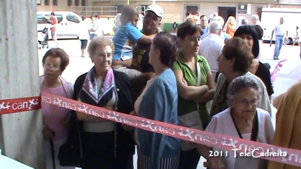 Fiestas Juventud 2011 en Cadreita. Almuerzo y concurso de bizcochos. Sábado 1 de octubre