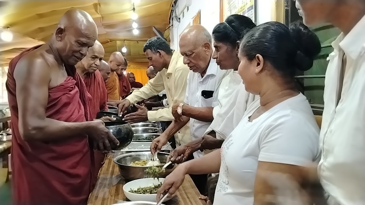 අභාවප්‍රාප්ත තම ආදරණීය නිමල් රණසිංහ ස්වාමියා පුරුෂයාට පින් පිණිස  බිරිද සහ ඥාති පිරිස විසින්..