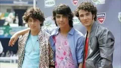 Lovebug: A Jonas Story Chapter 4