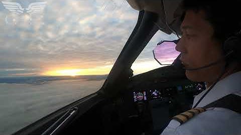 Global Express - Full flight from Engine Start to Landing at Sunrise [ATC&4K]