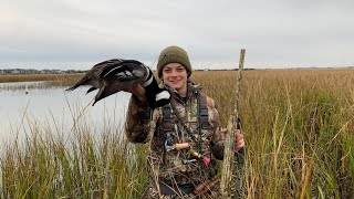 NC Diver Marsh Duck Hunt l Limited Out #duckseason #duckhunting