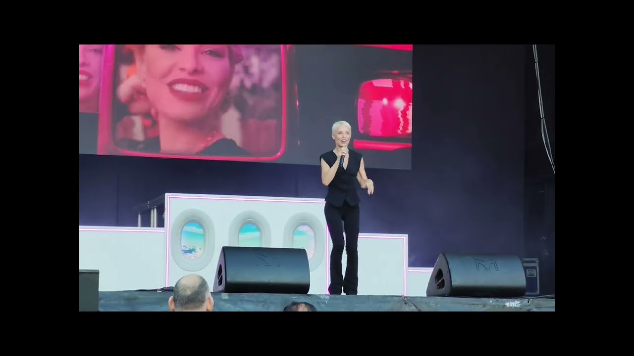 Soraya Arnelas en las Fiestas del Apóstol, Arteixo 2025