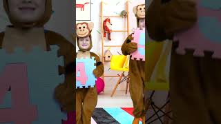 5 Pequeños Monos 5 Little Monkeys #Shorts Esp