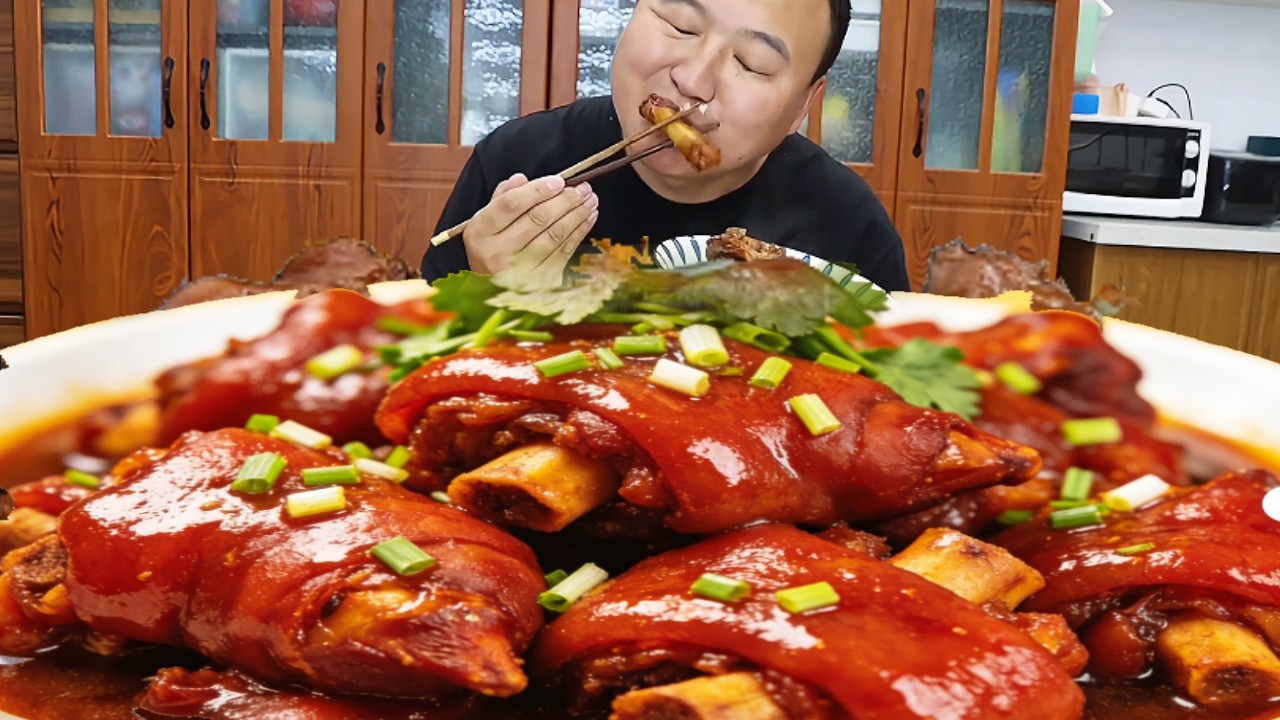 🔥【猪蹄拌饭】猪蹄拌饭安排！软糯 Q 弹超下饭，再配两道素菜绝了！【cram阿强】