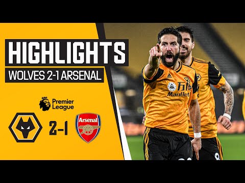 STUNNING MOUTINHO STRIKE! Wolves 2-1 Arsenal | Highlights