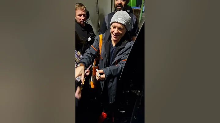 Bruce Dickinson signing for us after the show (Nor...
