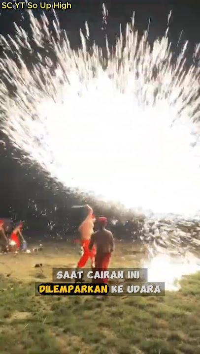 Melelehkan Besi Jadi Kembang Api! 🔥💥 #IronMelting #Satisfying